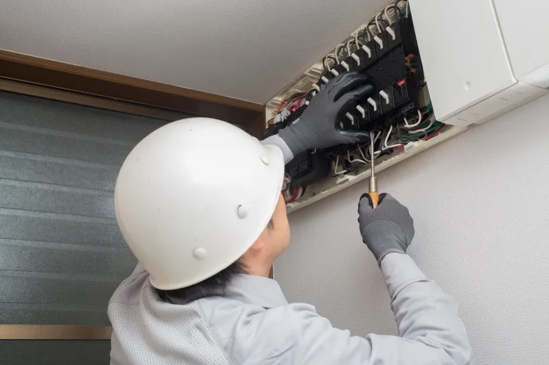 【苫小牧】電気工事士